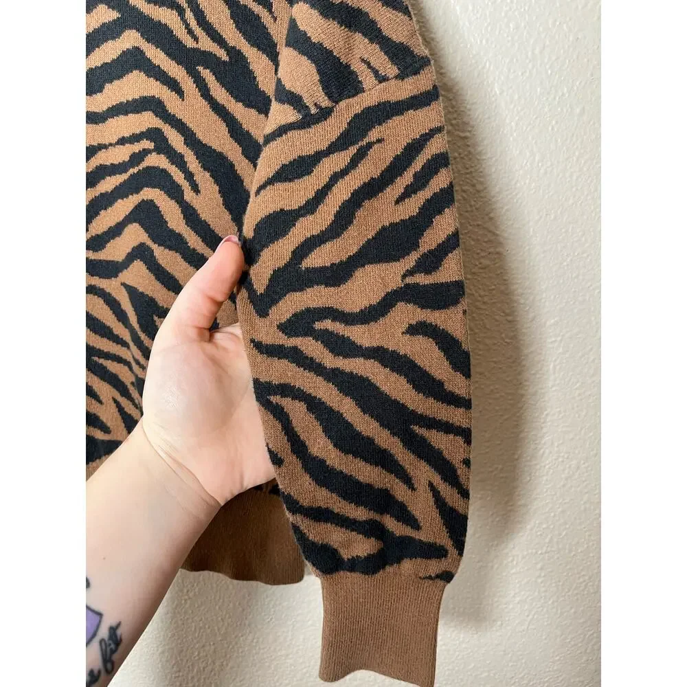 GAP Kid’s Brown Novelty Slouch Zebra Print Sweatshirt Size Small